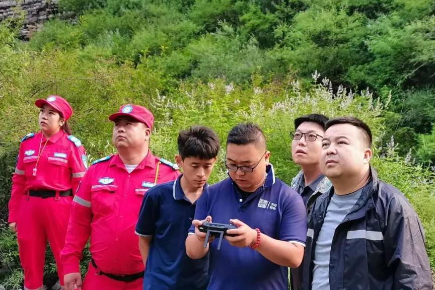 定襄山中，一場(chǎng)救援！天時(shí)利和無(wú)人機(jī)緊急出動(dòng)！
